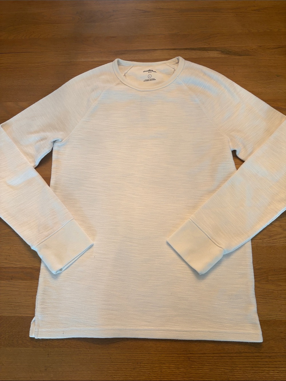 Men’s white long sleeve T-shirt